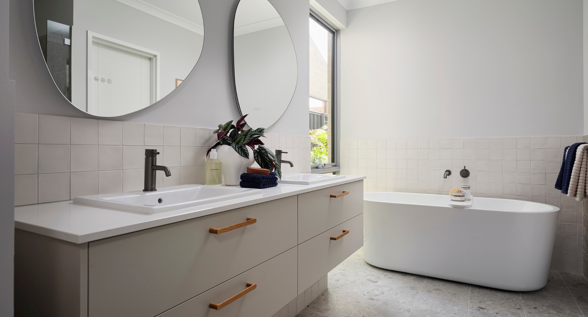 lake-treeby-display-home-the-aspect-101-residential-bathroom.jpg