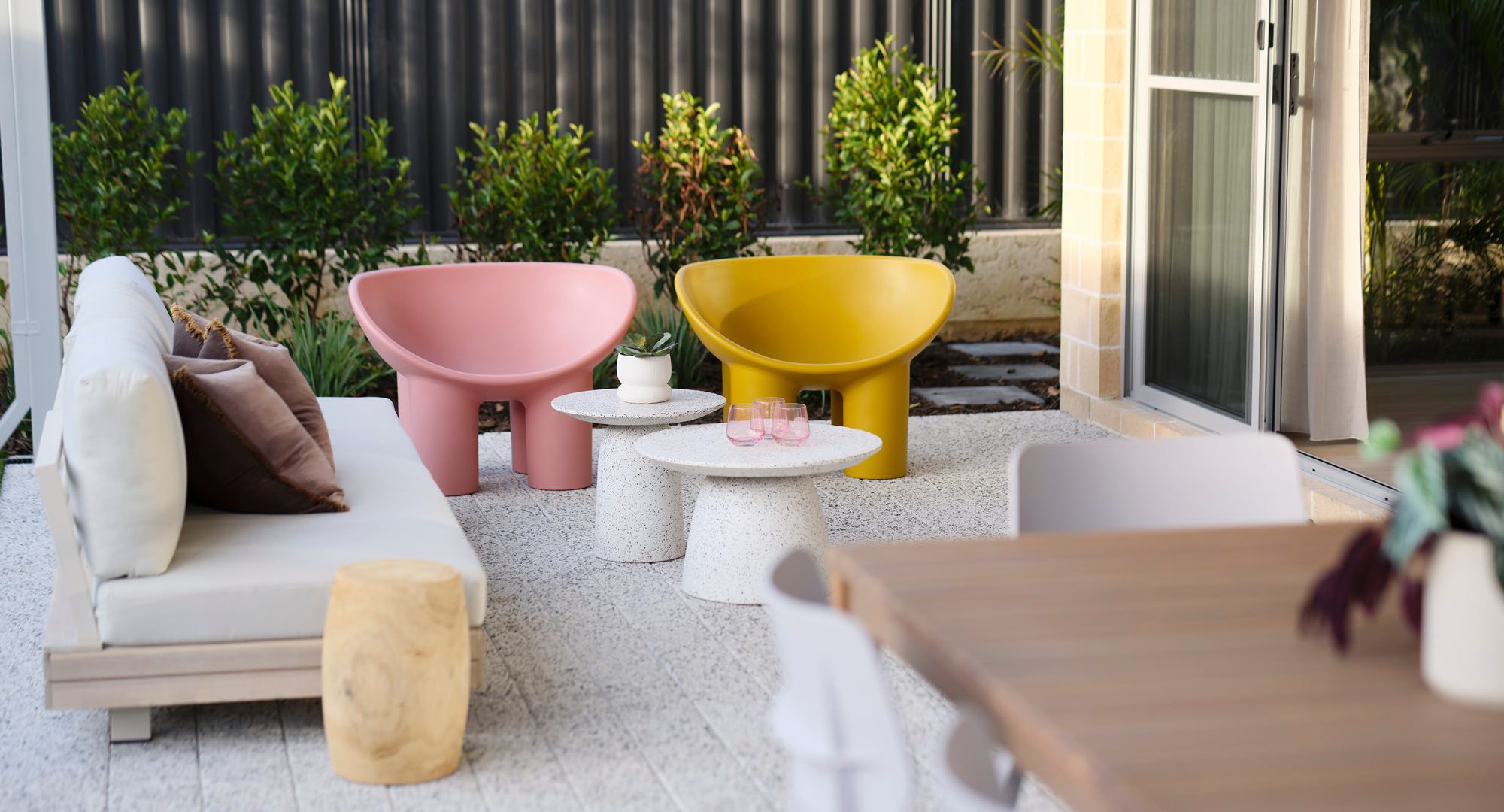 lake-treeby-display-home-the-aspect-101-residential-patio.jpg