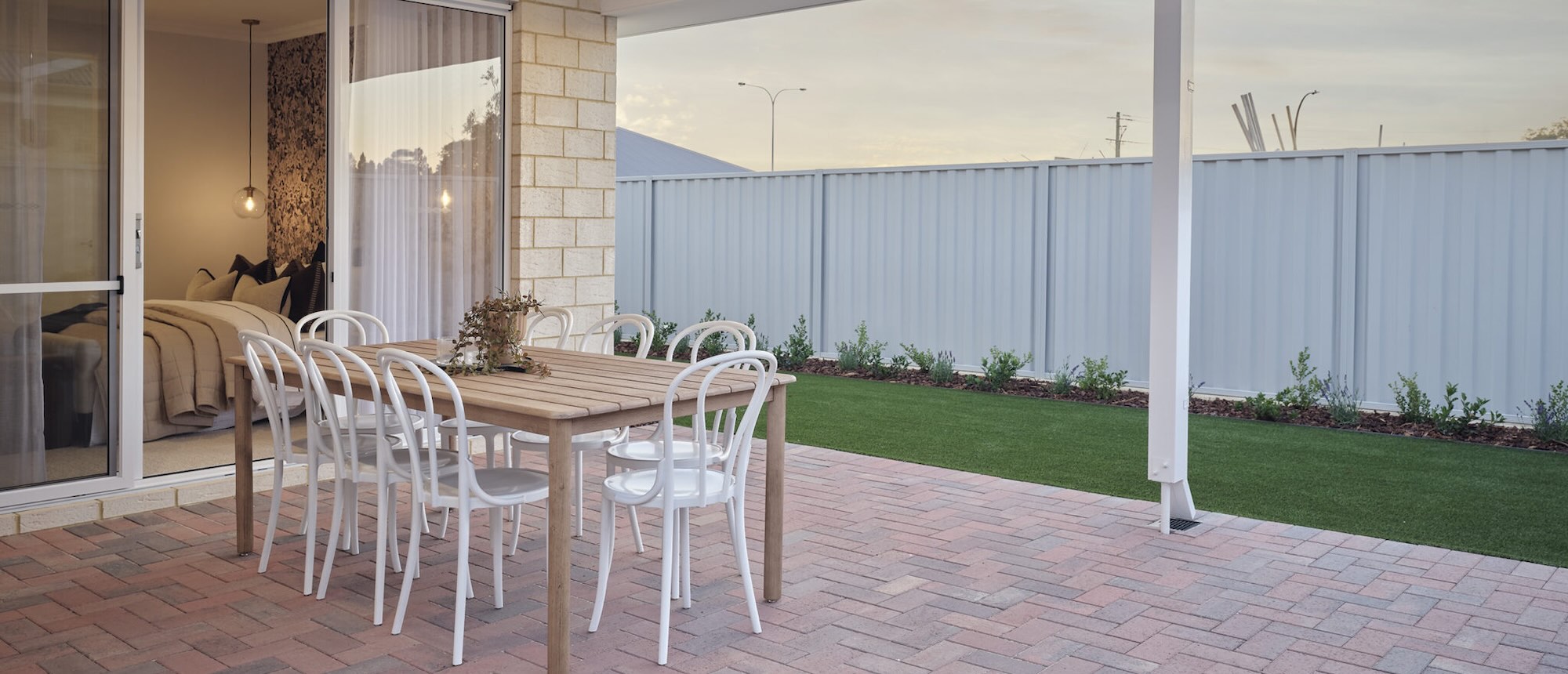 lake treeby house and land package plunkett homes woodbridge alfresco